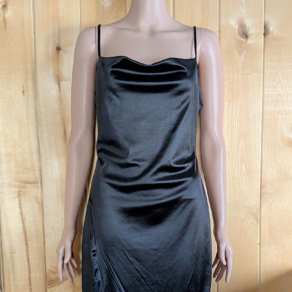 Chic Black Dress by Popular 21